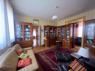 French property for sale in Bizanos, Pyrénées-Atlantiques - €650,000 - photo 6
