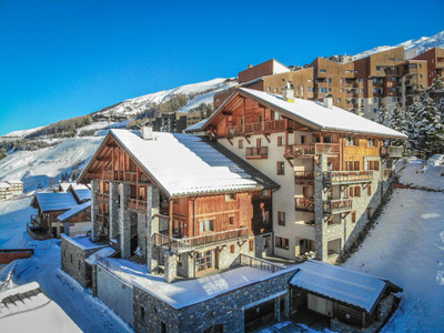 Ski property for sale in Les Menuires - €1,769,000 - photo 0