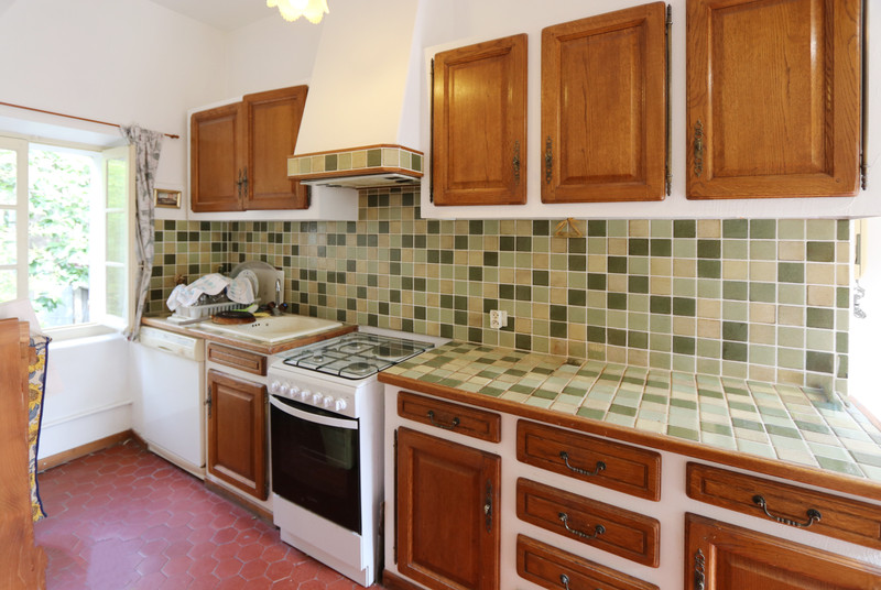 French property for sale in Apt, Vaucluse - €135,000 - photo 5