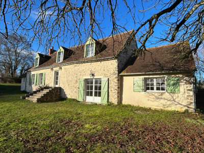 Maison à vendre à Joué-en-Charnie, Sarthe, Pays de la Loire, avec Leggett Immobilier
