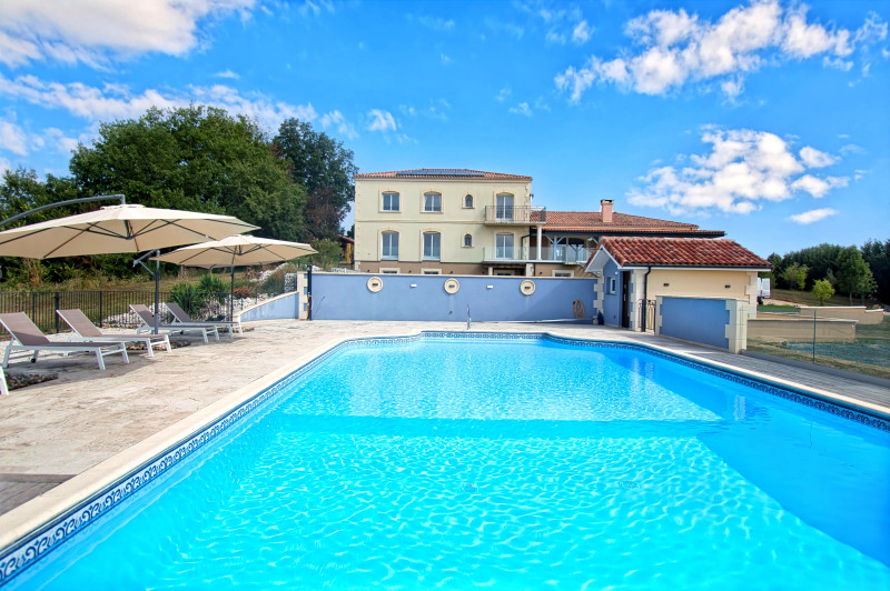 Propriété à vendre à Sainte-Livrade-sur-Lot, Lot-et-Garonne - 1 500 000 €