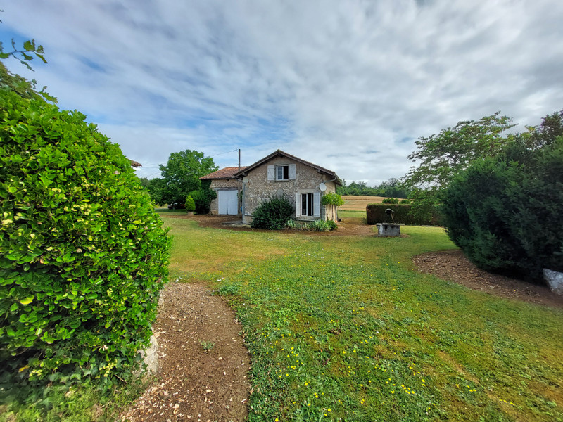 French property for sale in Marthon, Charente - €149,000 - photo 0