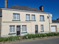 Maison à vendre à Ombrée d'Anjou, Maine-et-Loire - 158.050 € - photo 1