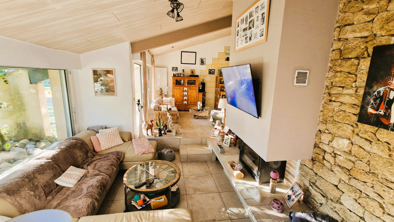 French property for sale in Ménesplet, Dordogne - €549,999 - photo 6