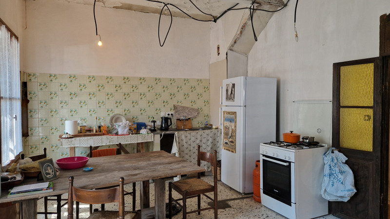 French property for sale in Azille, Aude - €78,000 - photo 3
