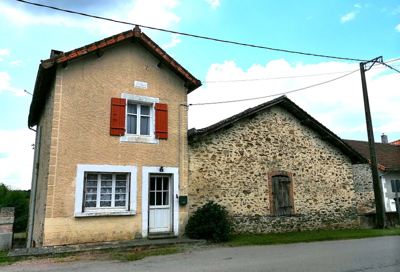 Maison à vendre à Saint-Mathieu, Haute-Vienne - 88.000 € - photo 1