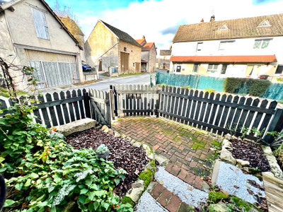 French property for sale in Lizières, Creuse - €71,600 - photo 8