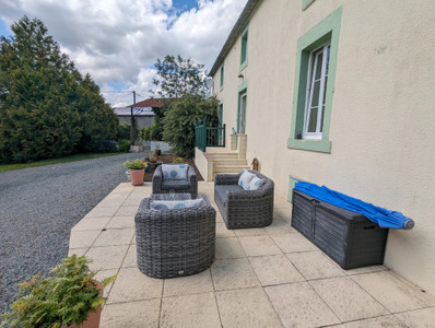 French property for sale in Cheffois, Vendée - €205,200 - photo 8