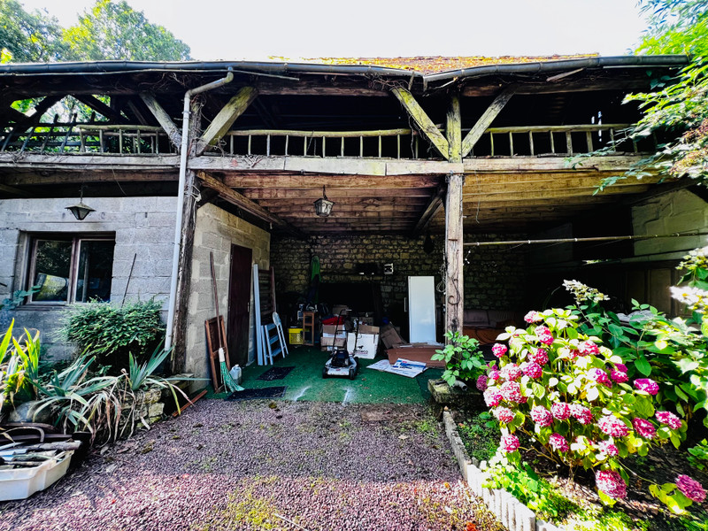 French property for sale in Chinon, Indre-et-Loire - €274,300 - photo 9