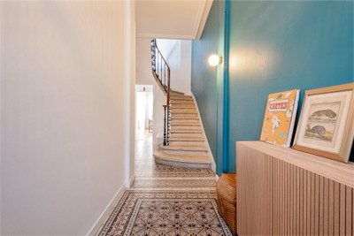 French property for sale in Bordeaux, Gironde - €875,000 - photo 1