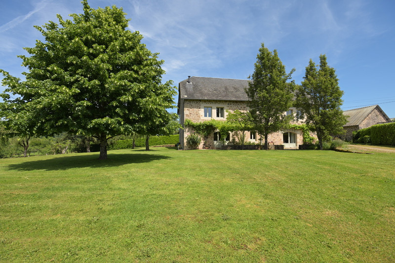 Propriété à vendre à Corrèze, Corrèze - Prix sur demande