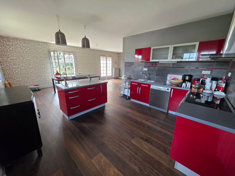 French property for sale in Chef-Boutonne, Deux-Sèvres - €267,500 - photo 8