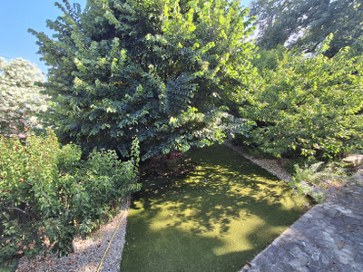 French property for sale in Toulon, Var - €799,000 - photo 8