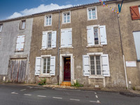 Propriété à vendre à La Châtaigneraie, Vendée - 88 000 € - photo n°1