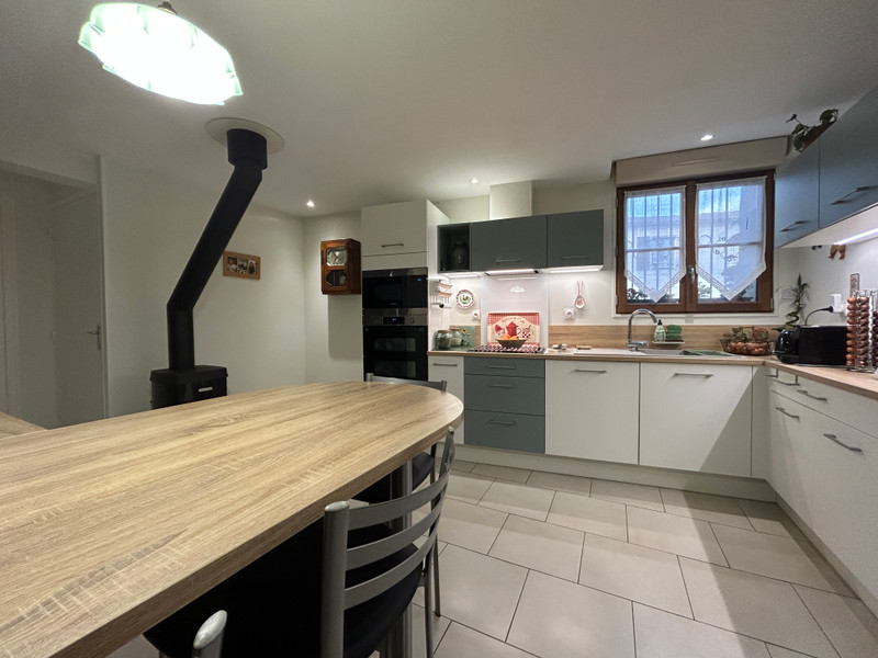 French property for sale in Coulon, Deux-Sèvres - €299,000 - photo 5