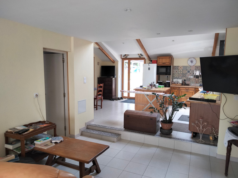 French property for sale in Néant-sur-Yvel, Morbihan - €345,000 - photo 10