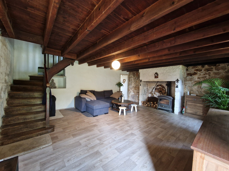 French property for sale in Angoulême, Charente - €190,000 - photo 2