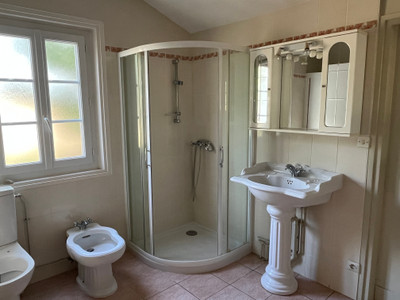 French property for sale in Médillac, Charente - €147,150 - photo 5