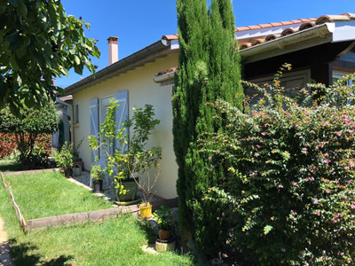 Maison à vendre à Sainte-Croix-Volvestre, Ariège, Midi-Pyrénées, avec Leggett Immobilier