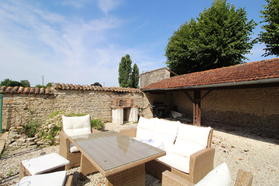 French property for sale in Villemain, Deux-Sèvres - €270,000 - photo 7