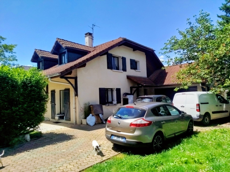 Propriété à vendre à Ornex, Ain - 1 400 000 €