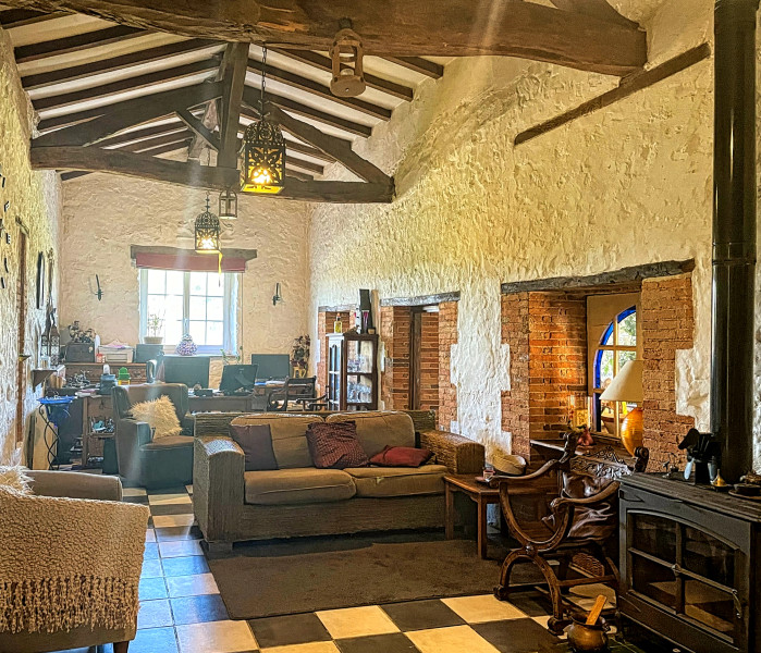 French property for sale in Saint-Martial-sur-Isop, Haute-Vienne - €141,700 - photo 3