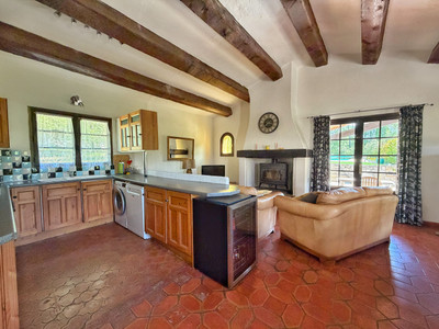 French property for sale in Tourrettes, Var - €645,000 - photo 3