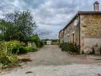 Maison à Alloue, Charente - photo 2