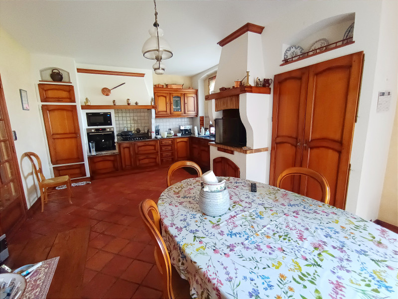 French property for sale in Angoulême, Charente - €500,000 - photo 6