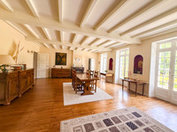 Propriété à vendre à Saint-Hilaire-de-Villefranche, Charente-Maritime - 795 000 € - photo n°2