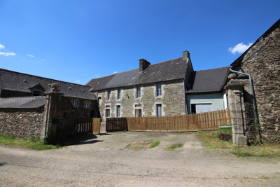Maison à vendre à Merléac, Côtes-d'Armor, Bretagne, avec Leggett Immobilier