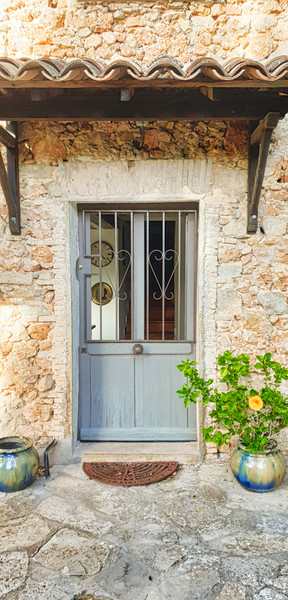 French property for sale in Lorgues, Var - €890,000 - photo 0