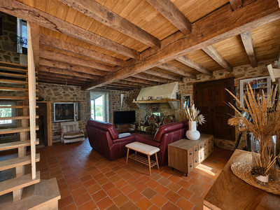 French property for sale in Arronnes, Allier - €345,000 - photo 2