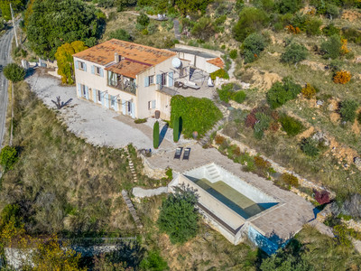 Maison à vendre à Ampus, Var, PACA, avec Leggett Immobilier