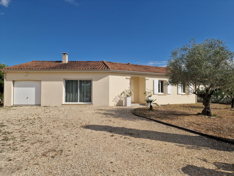 Propriété à vendre à Nersac, Charente - 196 100 €