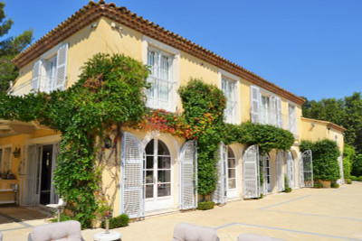 Magnifique demeure 4 chambres en tranquillité près de St Tropez