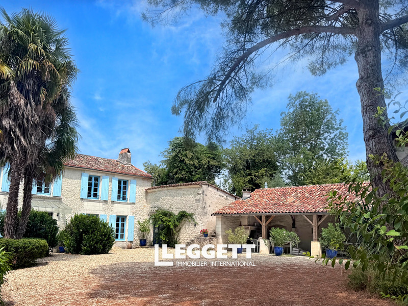 Maison 8 pièce(s), LIGNIÈRES-SONNEVILLE