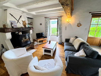 French property for sale in Juignac, Charente - €270,000 - photo 14