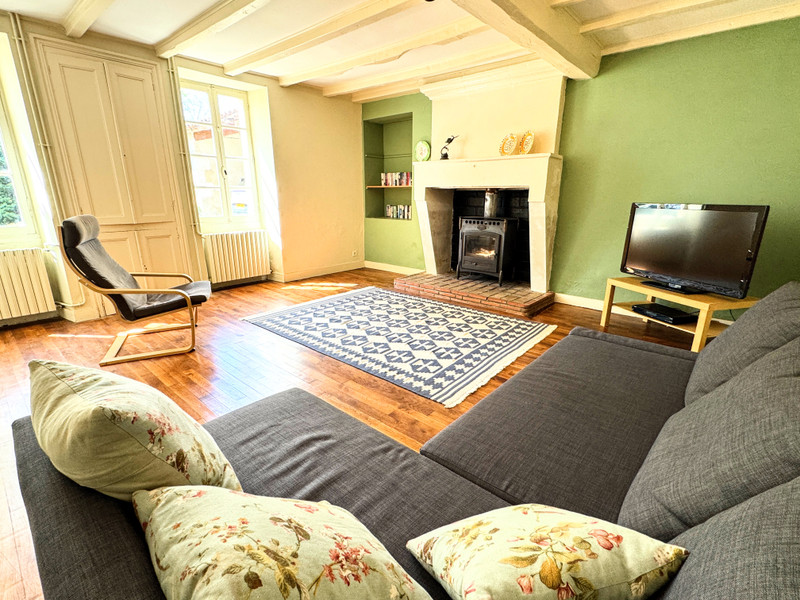 French property for sale in Yviers, Charente - €145,000 - photo 2