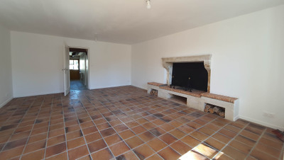 French property for sale in Lorigné, Deux-Sèvres - €152,600 - photo 8