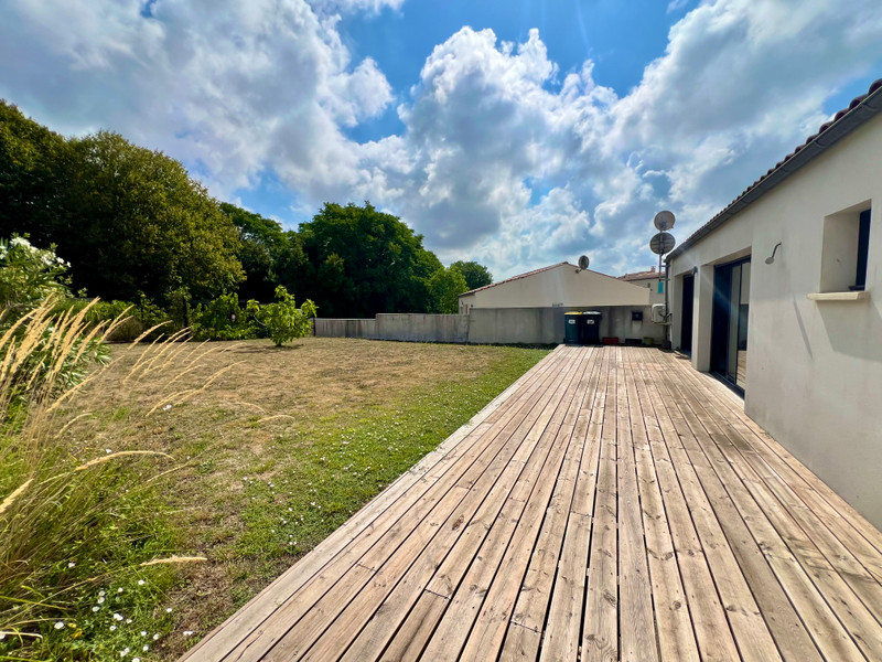 French property for sale in Arces, Charente-Maritime - €280,000 - photo 3