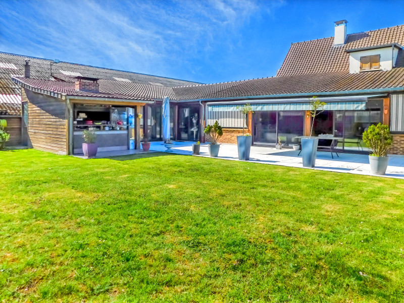 French property for sale in Namps-Maisnil, Somme - €742,000 - photo 2
