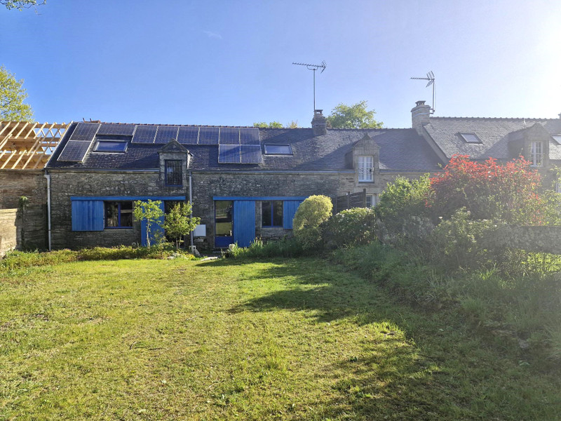 Maison à vendre à Le Guerno, Morbihan - 232.000 € - photo 1
