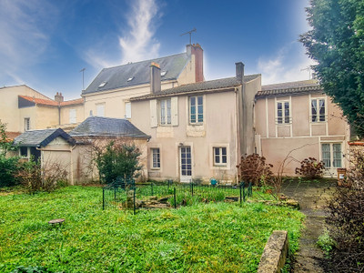 Maison à vendre à Luçon, Vendée, Pays de la Loire, avec Leggett Immobilier