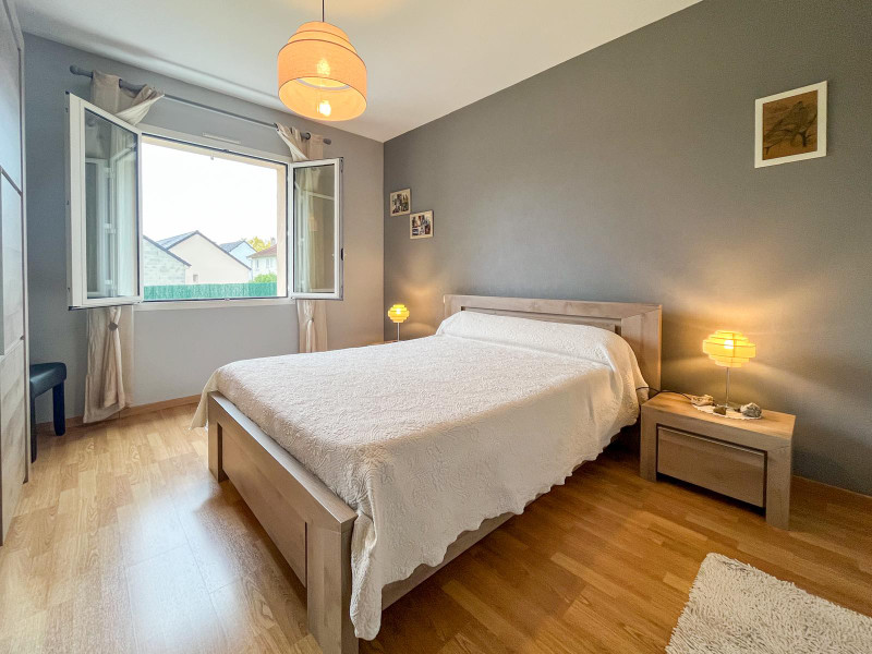 French property for sale in Saint-Pantaléon-de-Larche, Corrèze - €345,000 - photo 4