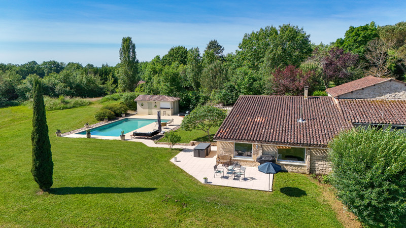 French property for sale in Fumel, Lot-et-Garonne - €795,000 - photo 11