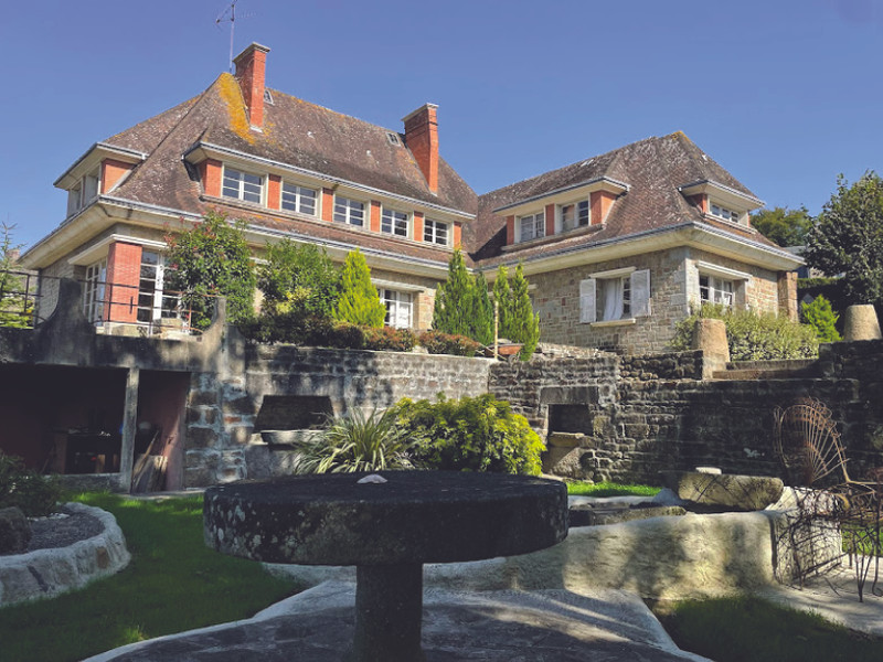 Maison à vendre à Lonlay-l'Abbaye, Orne - 403.000 € - photo 1