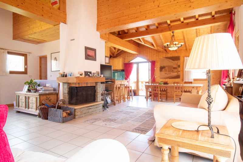 French property for sale in Courchevel, Savoie - &#8364;2,150,000 - photo 4