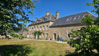 Maison à vendre à Athis-Val de Rouvre, Orne - 446.808 € - photo 1