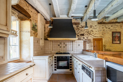 French property for sale in Montignac, Dordogne - €470,000 - photo 3